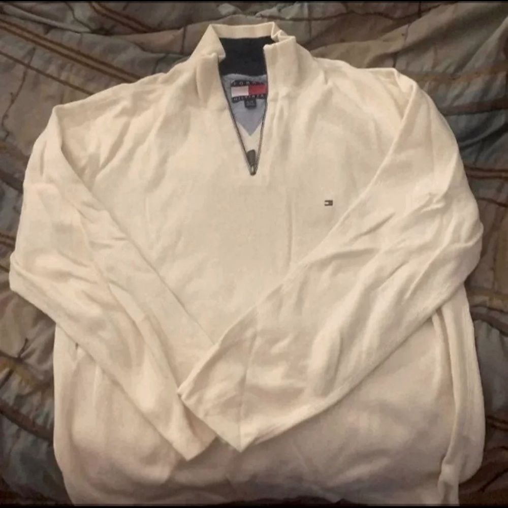 Tommy Hilfiger never worn XL Creme Sweater